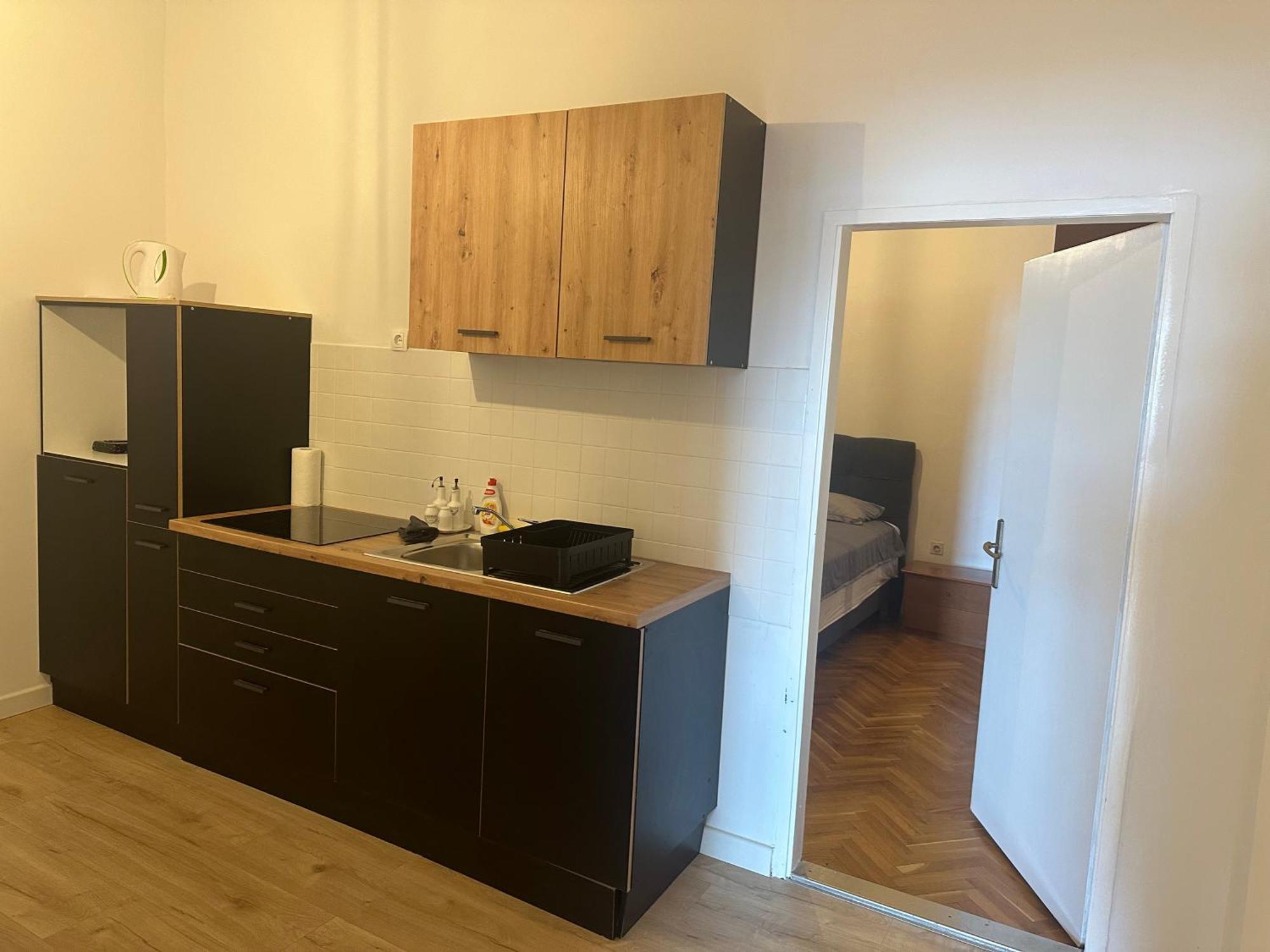 Navis City Apartments Пула Екстериор снимка